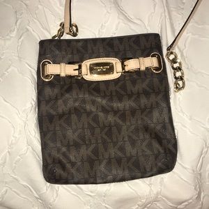 Michael kors crossbody
